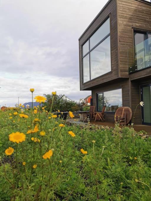 Beach Front Appartments In Design Eco-Villa Ulsteinvik Εξωτερικό φωτογραφία